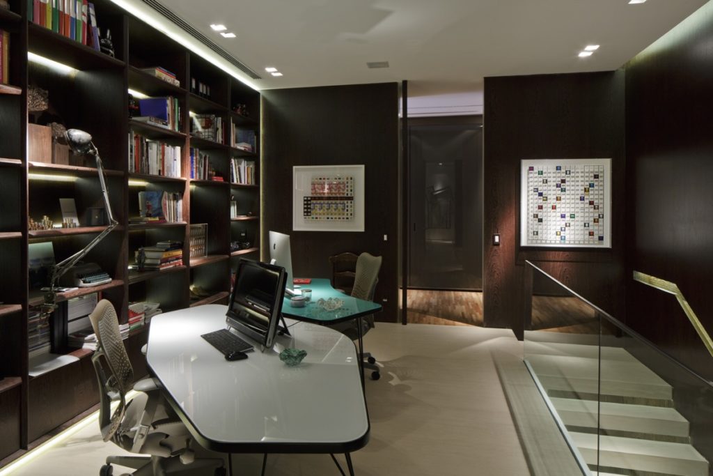 10 Dark Home Offices Soaked in Dramatic Glamour — Home Office Bits